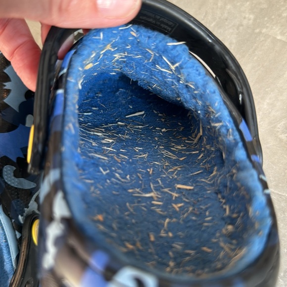 Batman Crocs with Liners-Blue Camo 12C - Picture 5 of 7